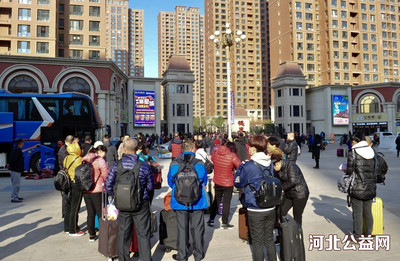 河北七彩橋國(guó)際旅行社歡送懷特人赴廈門觀光游，票務(wù)代理服務(wù)助力無(wú)憂旅途